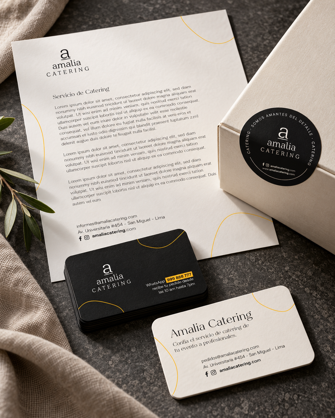 Papelería corporativa de Amalia Catering